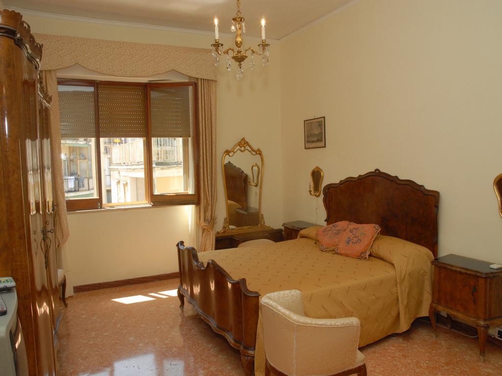 Casa Rachele Bed and Breakfast Piano di Sorrento Rum bild